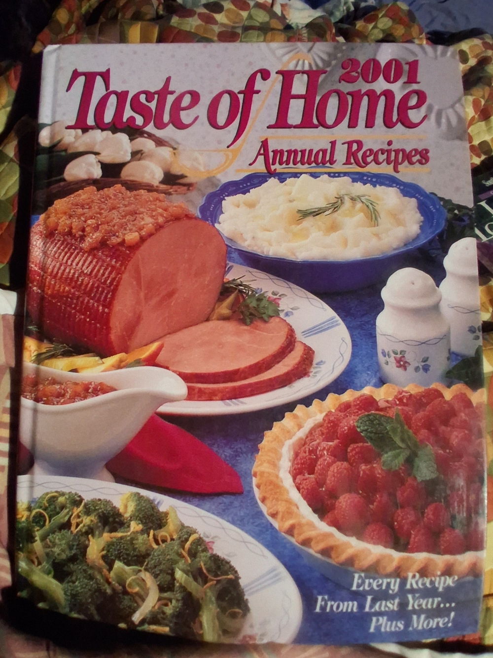 Taste of Home 2001 Annual Recipes - White, Red & Blue Cover
